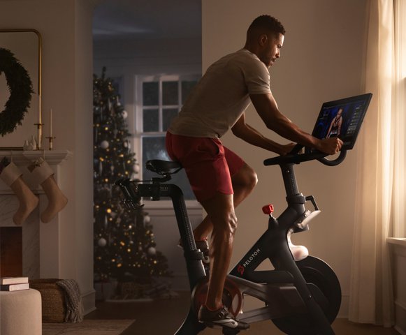 How Peloton Got Its Riders Hooked on Its Apparel